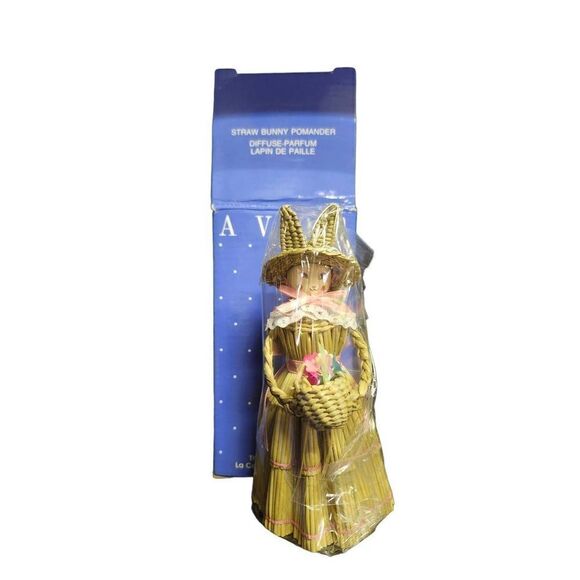 Avon Wicker Straw Bunny Pomender Easter Decor Cottagecore 80s NIB - Picture 1 of 2